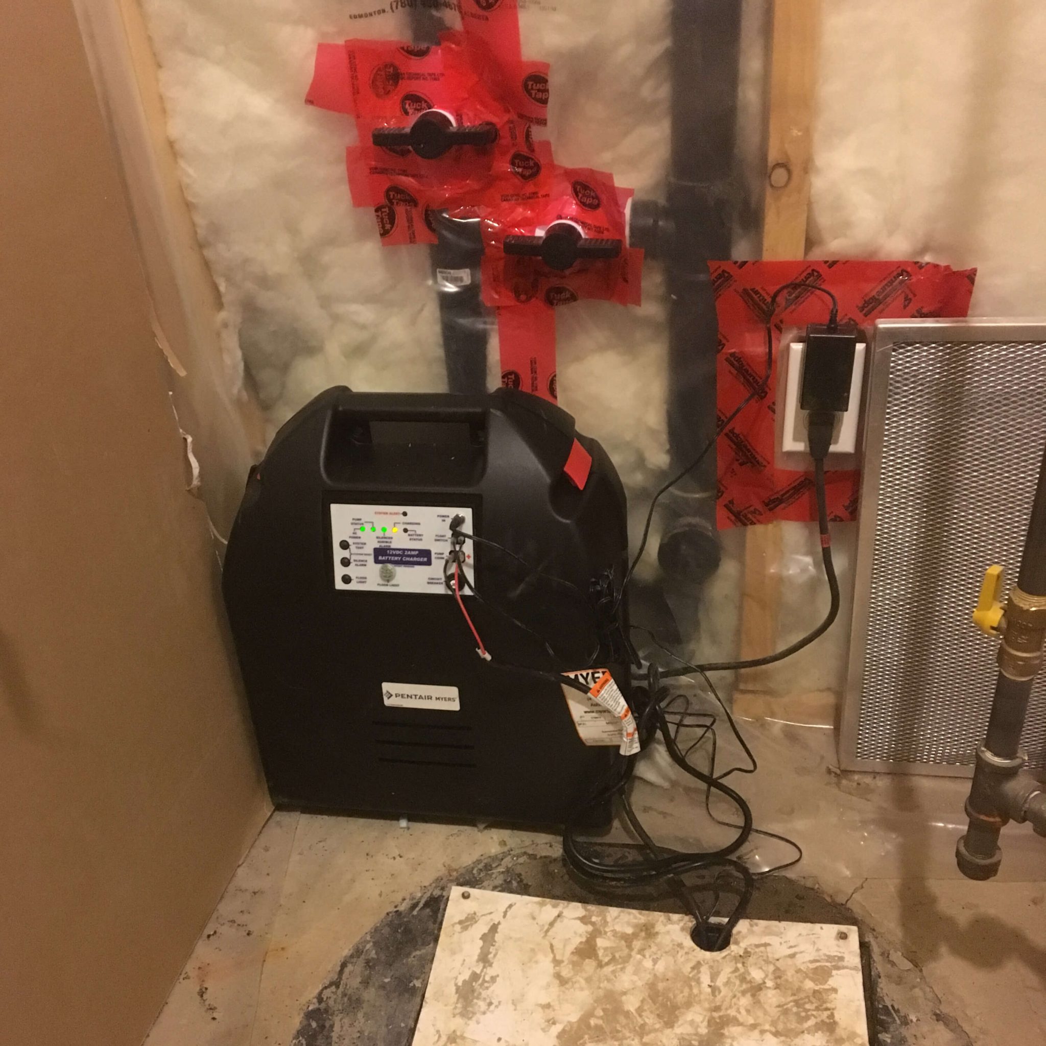 Battery backup system with a deep cycle marine battery for a sump pump in Calgary, ensuring reliability.